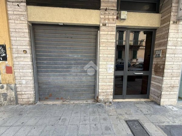 negozio in vendita a Bari in zona Libertà