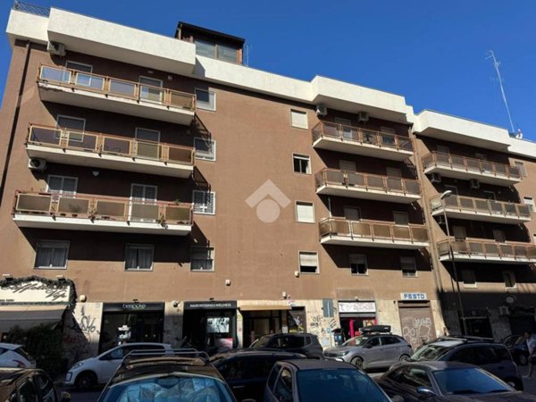 appartamento in vendita a Bari in zona Picone