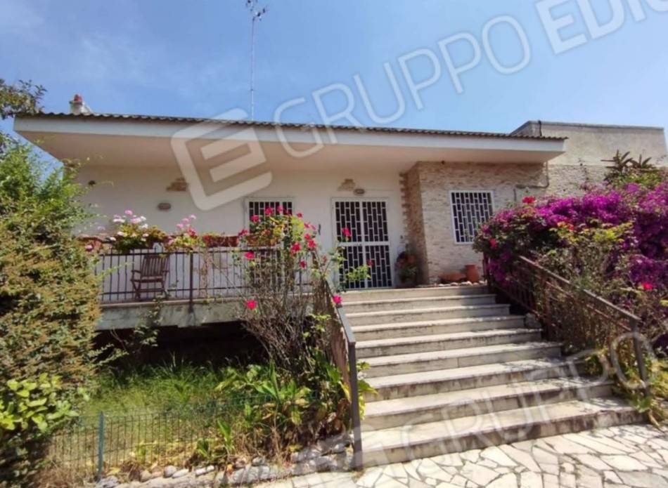 casa indipendente in vendita a Bari in zona Palese/Macchie