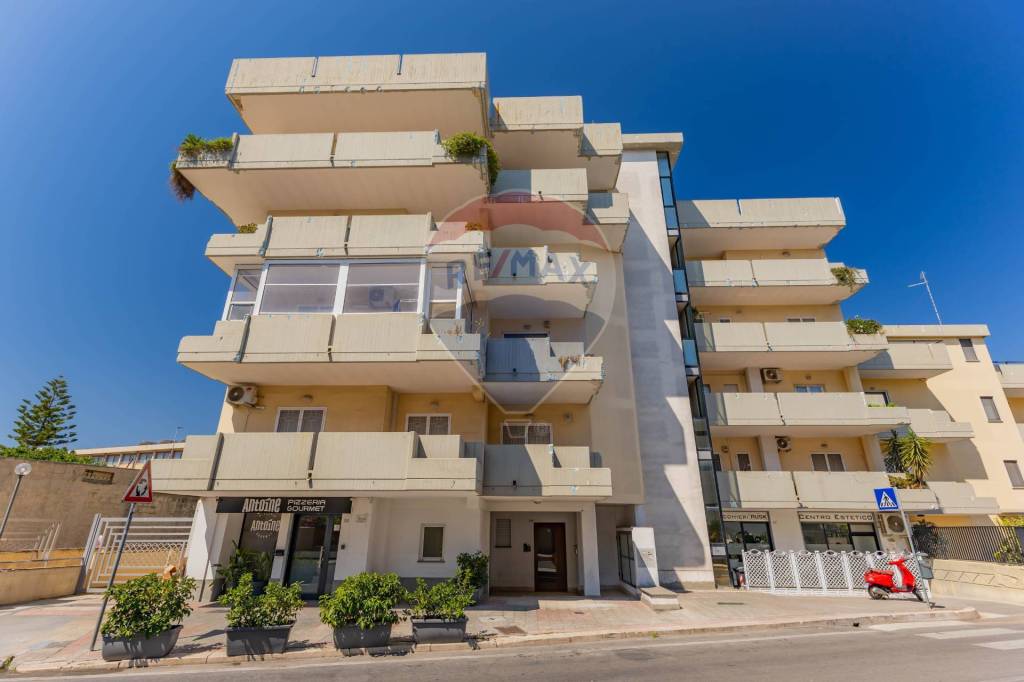 appartamento in vendita a Bari in zona Carbonara