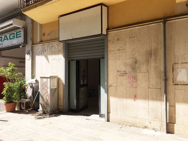 locale commerciale in vendita a Bari in zona San Pasquale