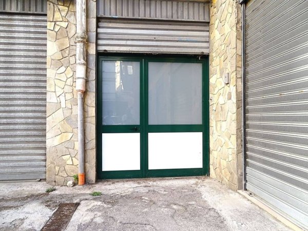 ufficio in vendita a Bari in zona Carrassi