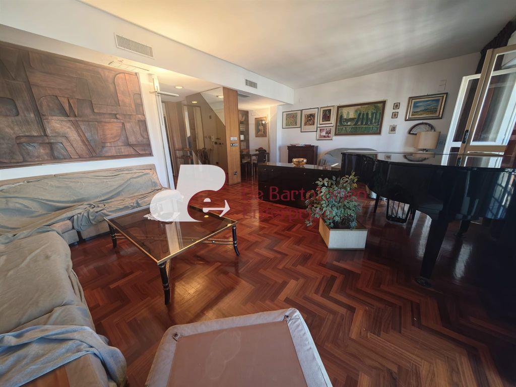 appartamento in vendita a Bari in zona Murat