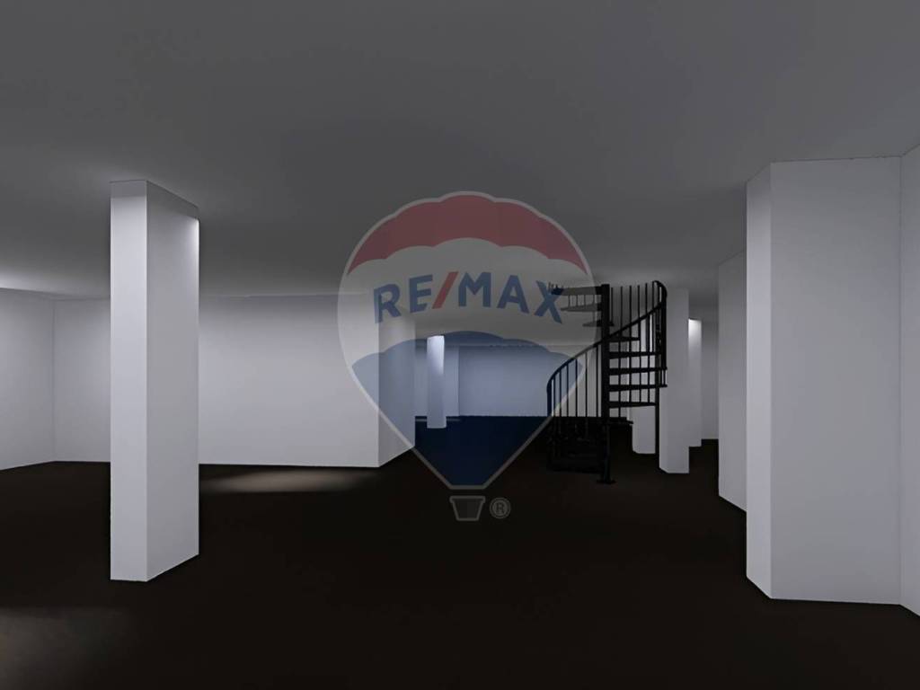 locale di sgombero in vendita a Bari in zona Santo Spirito