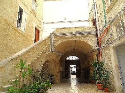 appartamento in vendita a Bari in zona Città Vecchia