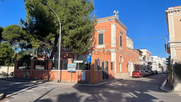 casa indipendente in vendita a Bari in zona Torre a Mare