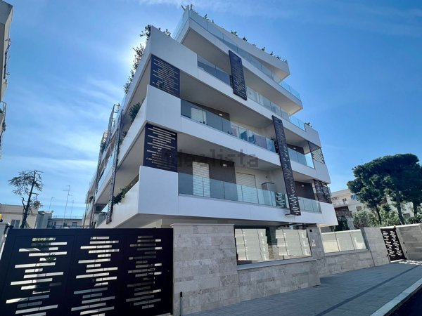 appartamento in vendita a Bari in zona Palese/Macchie