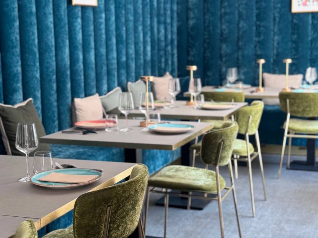 negozio in vendita a Bari in zona Città Vecchia