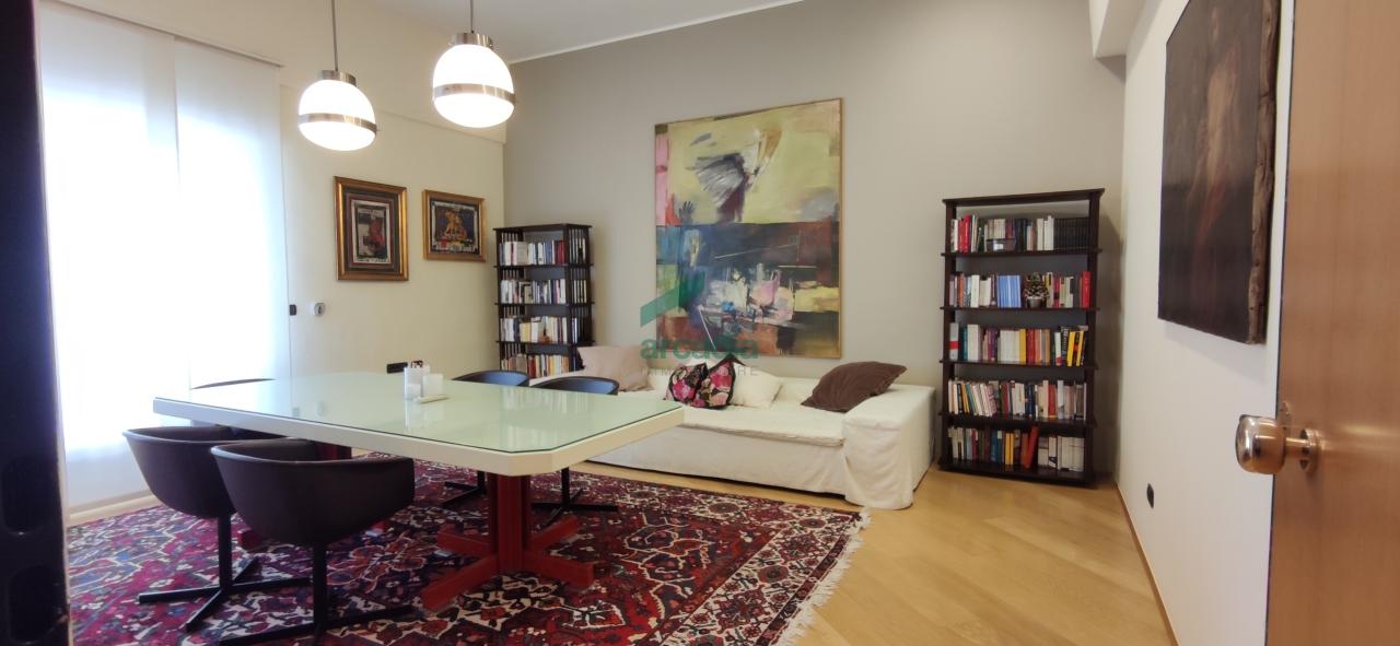 casa indipendente in vendita a Bari in zona Poggiofranco