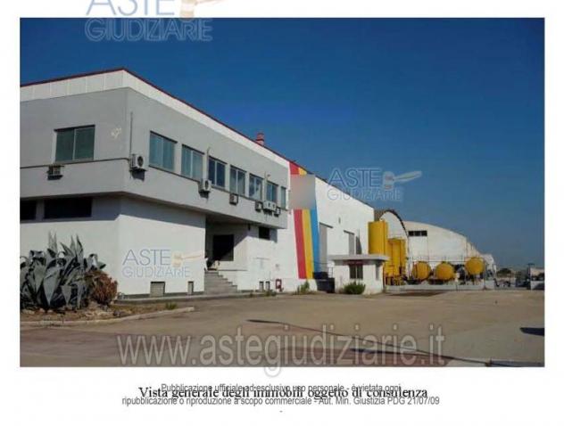 negozio in vendita a Bari in zona Zona Industriale