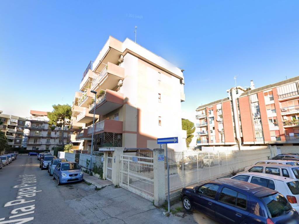 ufficio in vendita a Bari in zona Poggiofranco