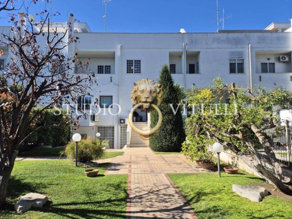 casa indipendente in vendita a Bari in zona Carbonara