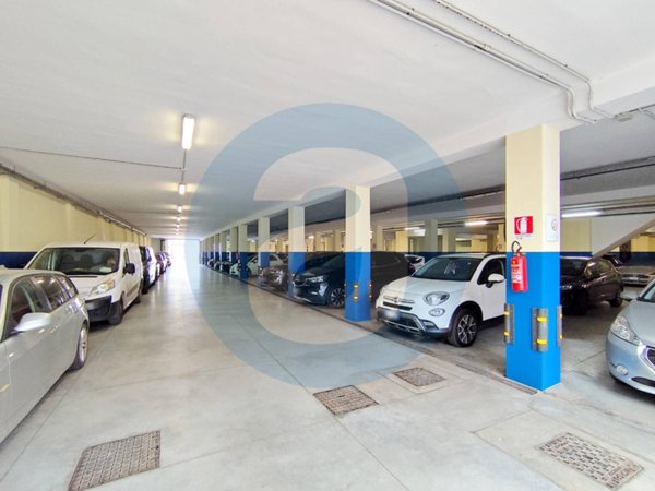 trivano in vendita a Bari in zona Poggiofranco