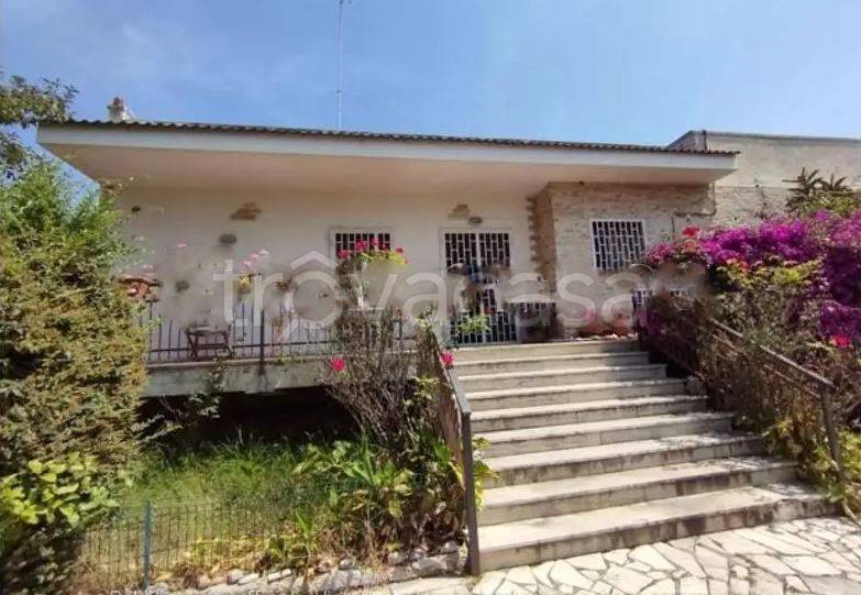 casa indipendente in vendita a Bari in zona Palese/Macchie