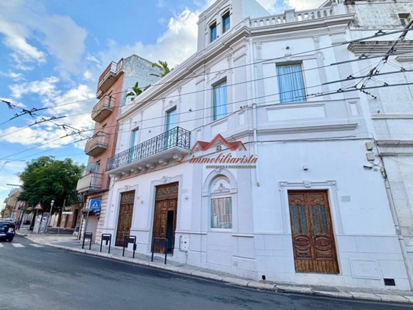 casa indipendente in vendita a Bari in zona Carbonara