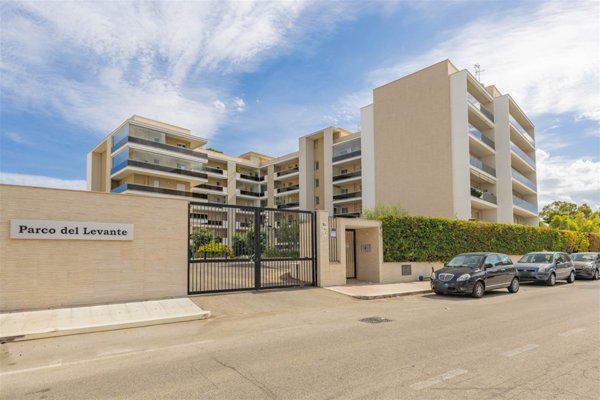 appartamento in vendita a Bari in zona Fiera del Levante