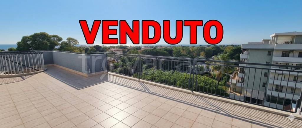 appartamento in vendita a Bari in zona Palese/Macchie