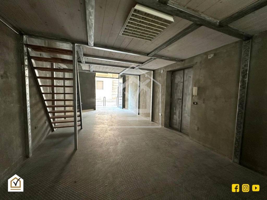 negozio in vendita a Bari in zona San Pasquale