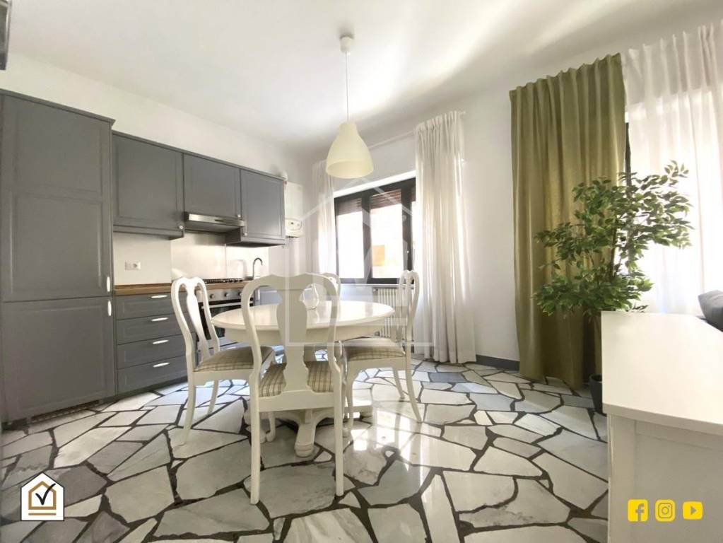 appartamento in vendita a Bari in zona Murat