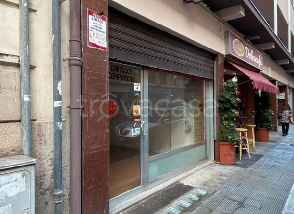 negozio in vendita a Bari in zona Murat