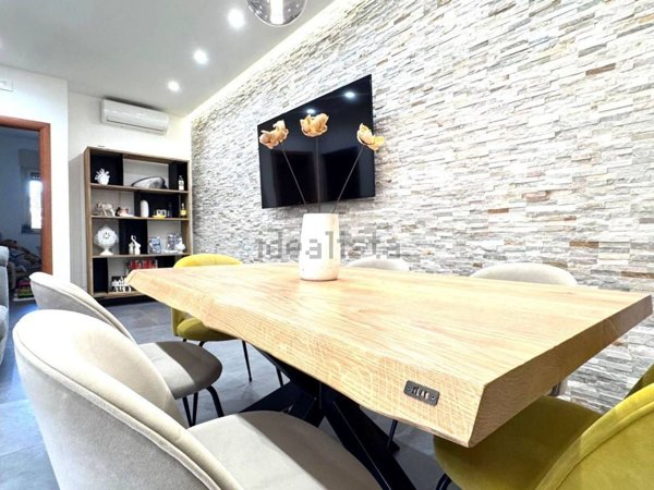 casa indipendente in vendita a Bari in zona Torre a Mare