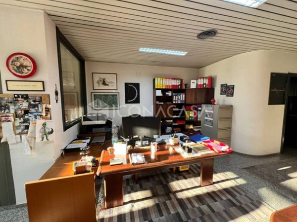 ufficio in vendita a Bari in zona San Giorgio