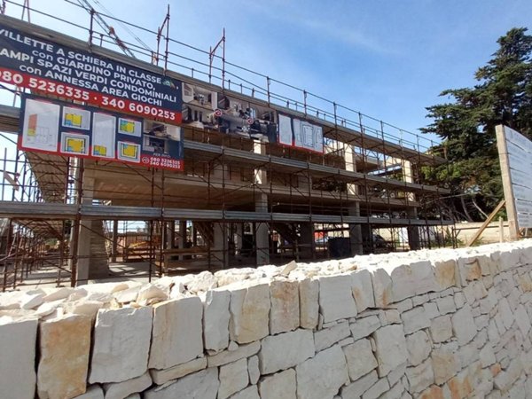 casa indipendente in vendita a Bari in zona Poggiofranco