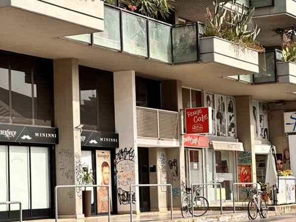 negozio in vendita a Bari in zona San Pasquale