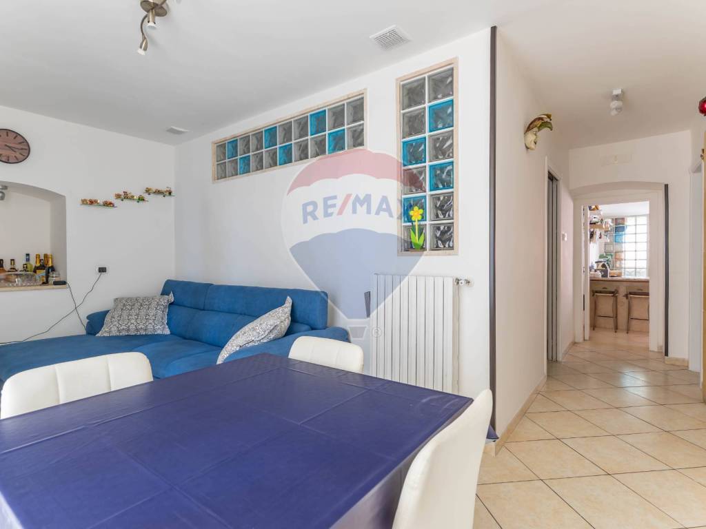 casa indipendente in vendita a Bari in zona Carbonara