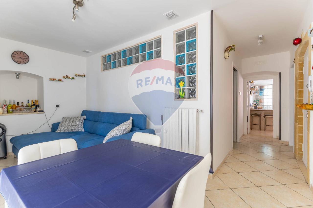 casa indipendente in vendita a Bari in zona Carbonara