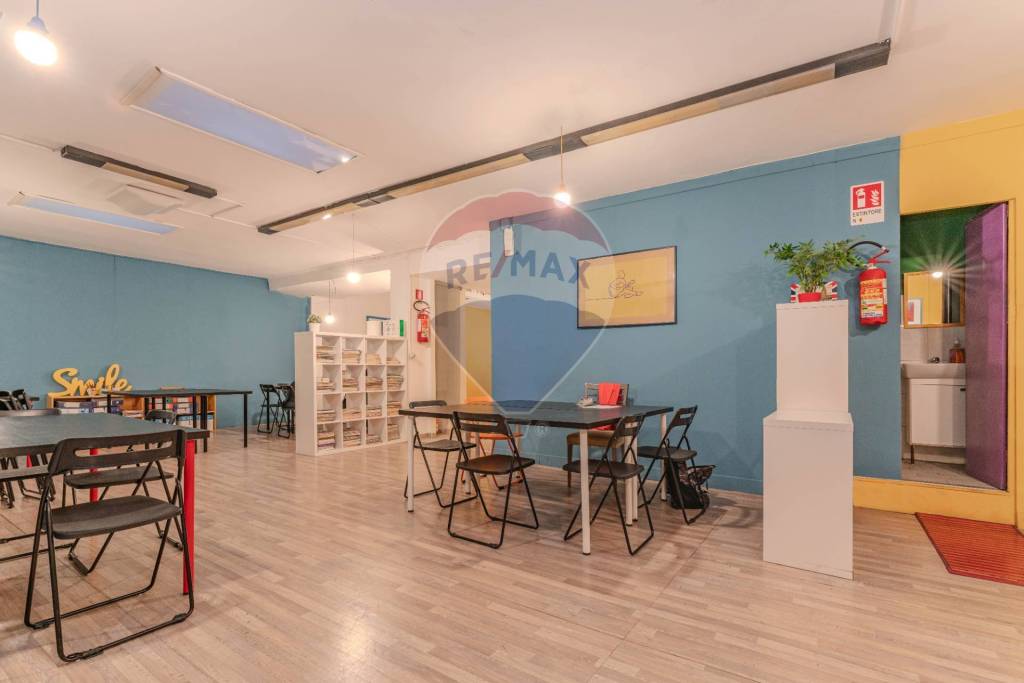 negozio in vendita a Bari in zona San Pasquale