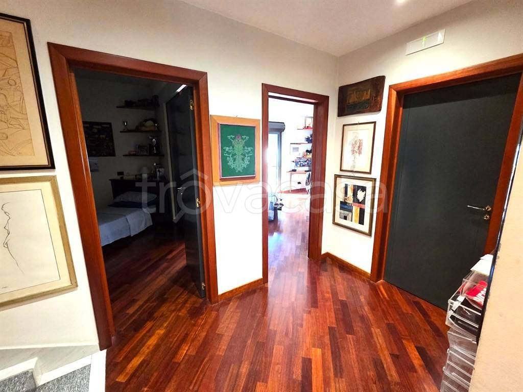 casa indipendente in vendita a Bari in zona Poggiofranco