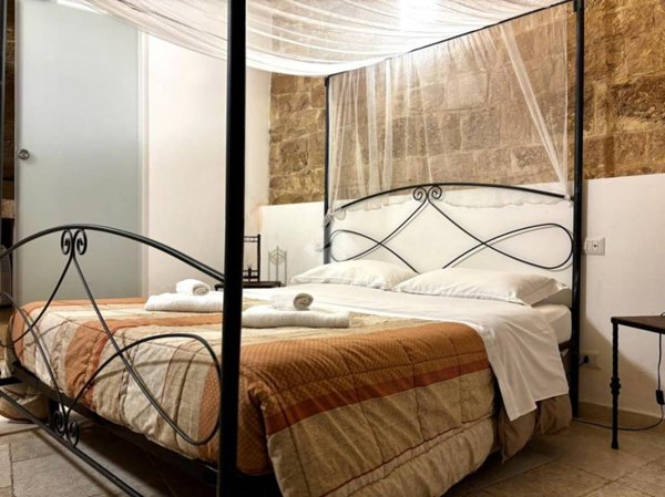 appartamento in vendita a Bari in zona Città Vecchia