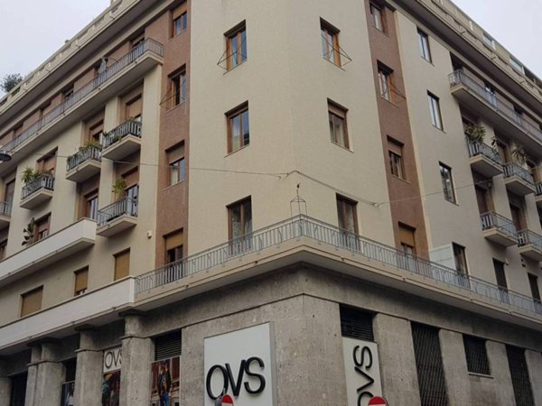 ufficio in vendita a Bari in zona Murat