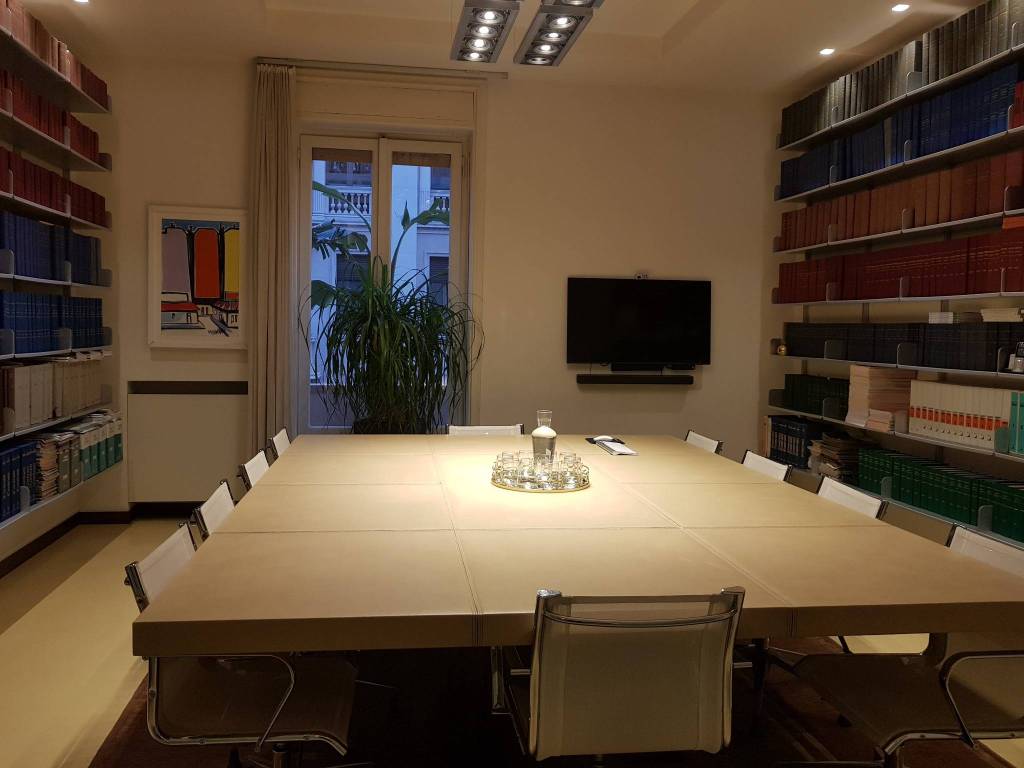 ufficio in vendita a Bari in zona Murat