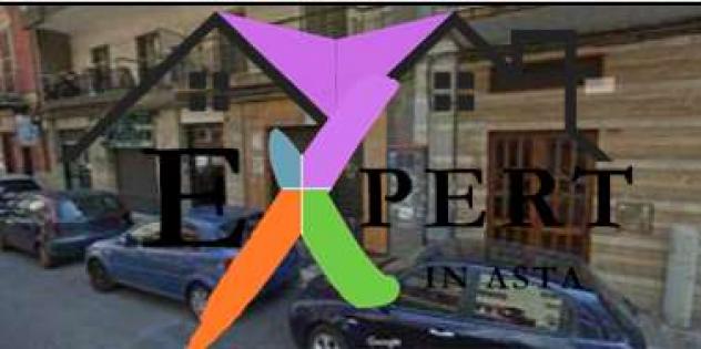 negozio in vendita a Bari in zona Città Vecchia