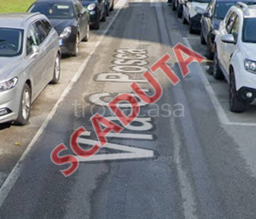 locale commerciale in vendita a Bari in zona Poggiofranco