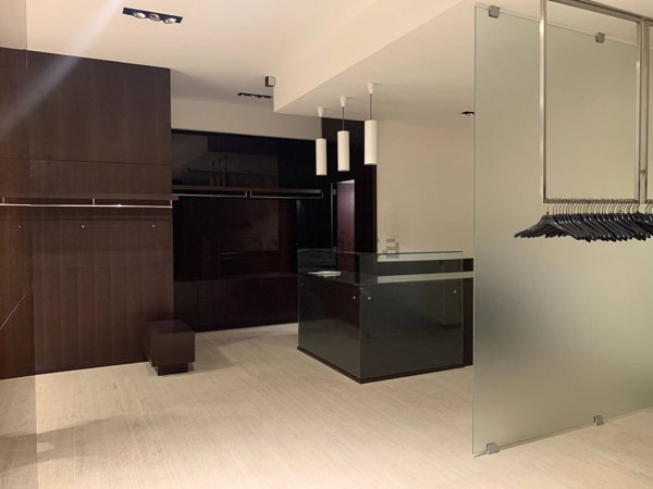 ufficio in vendita a Bari in zona Poggiofranco