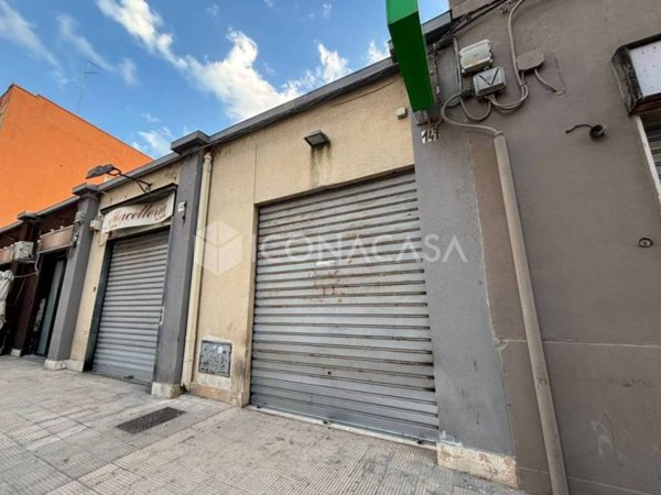 negozio in vendita a Bari in zona Madonnella