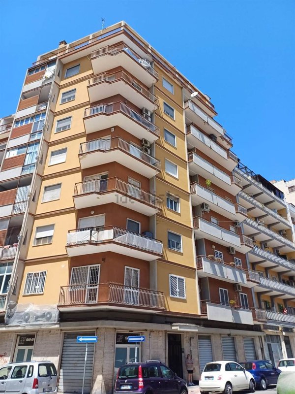 appartamento in vendita a Bari in zona Libertà