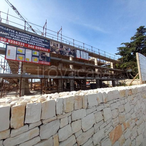 casa indipendente in vendita a Bari in zona Torre a Mare