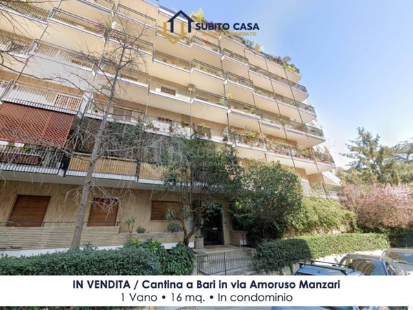 locale di sgombero in vendita a Bari in zona Poggiofranco