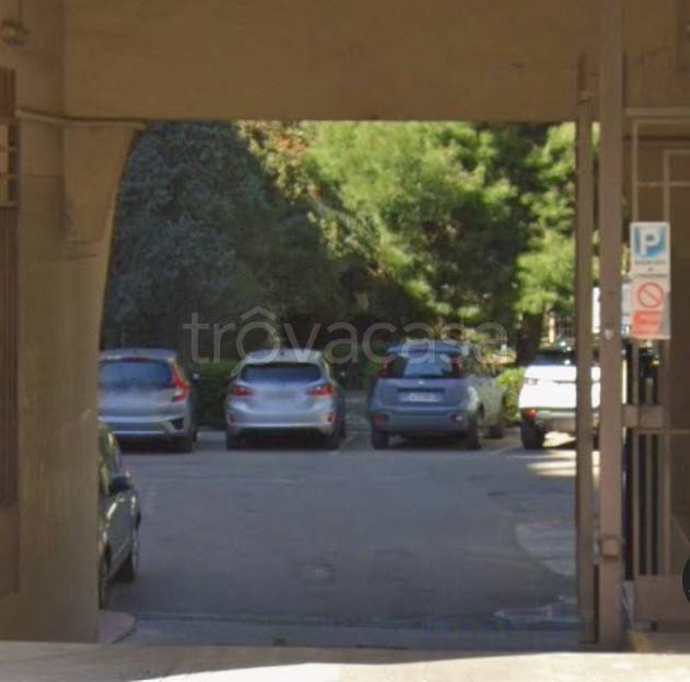 locale commerciale in vendita a Bari in zona San Pasquale