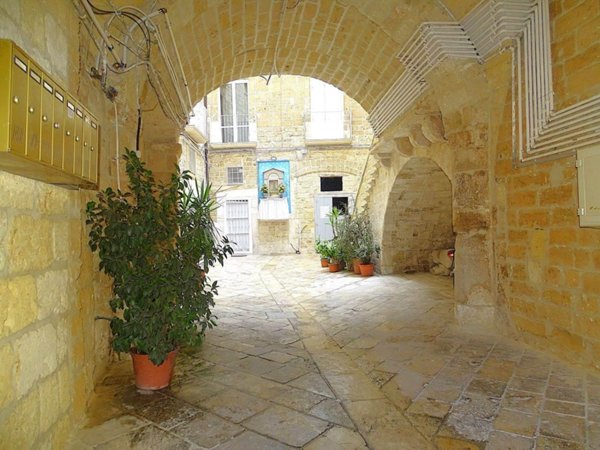 appartamento in vendita a Bari in zona Città Vecchia