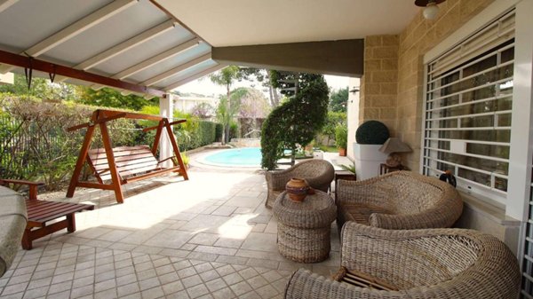 casa indipendente in vendita a Bari in zona Carrassi