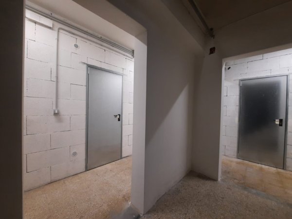 negozio in vendita a Bari in zona Poggiofranco