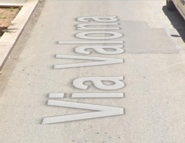 negozio in vendita a Bari in zona Madonnella