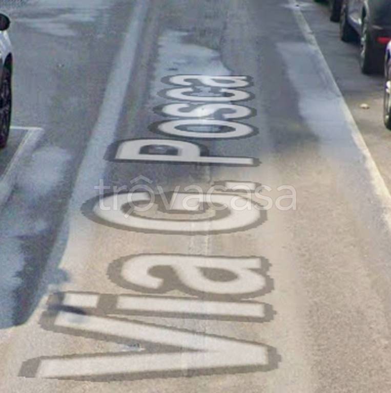 locale commerciale in vendita a Bari in zona Poggiofranco