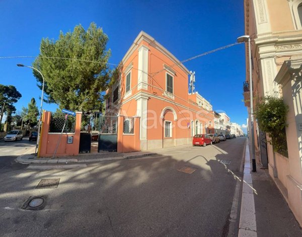 casa indipendente in vendita a Bari in zona Torre a Mare