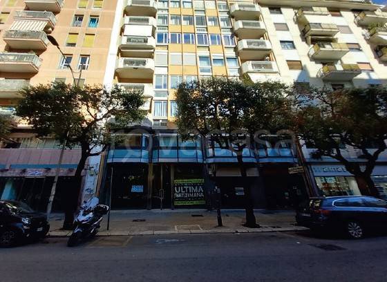 negozio in vendita a Bari in zona Murat